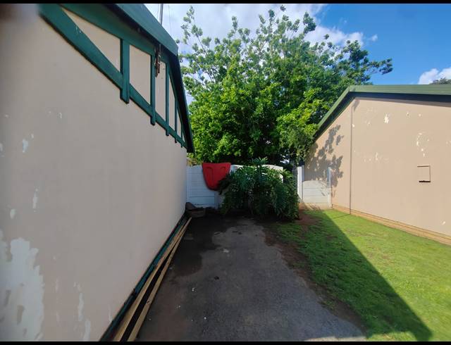 2 BEDROOM FREESTANDING FOR SALE IN HUNTINGDON